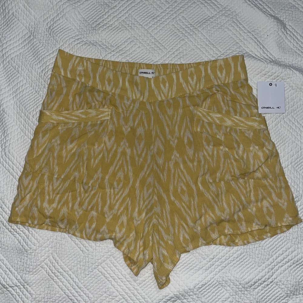 O'Neill Women's Casual Shorts XL Summer Yellow White Lightweight Beach NWT